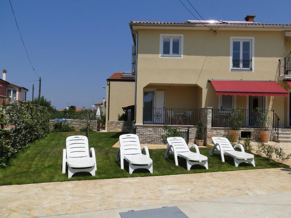 Apartments Villa Ela Умаг Екстериор снимка