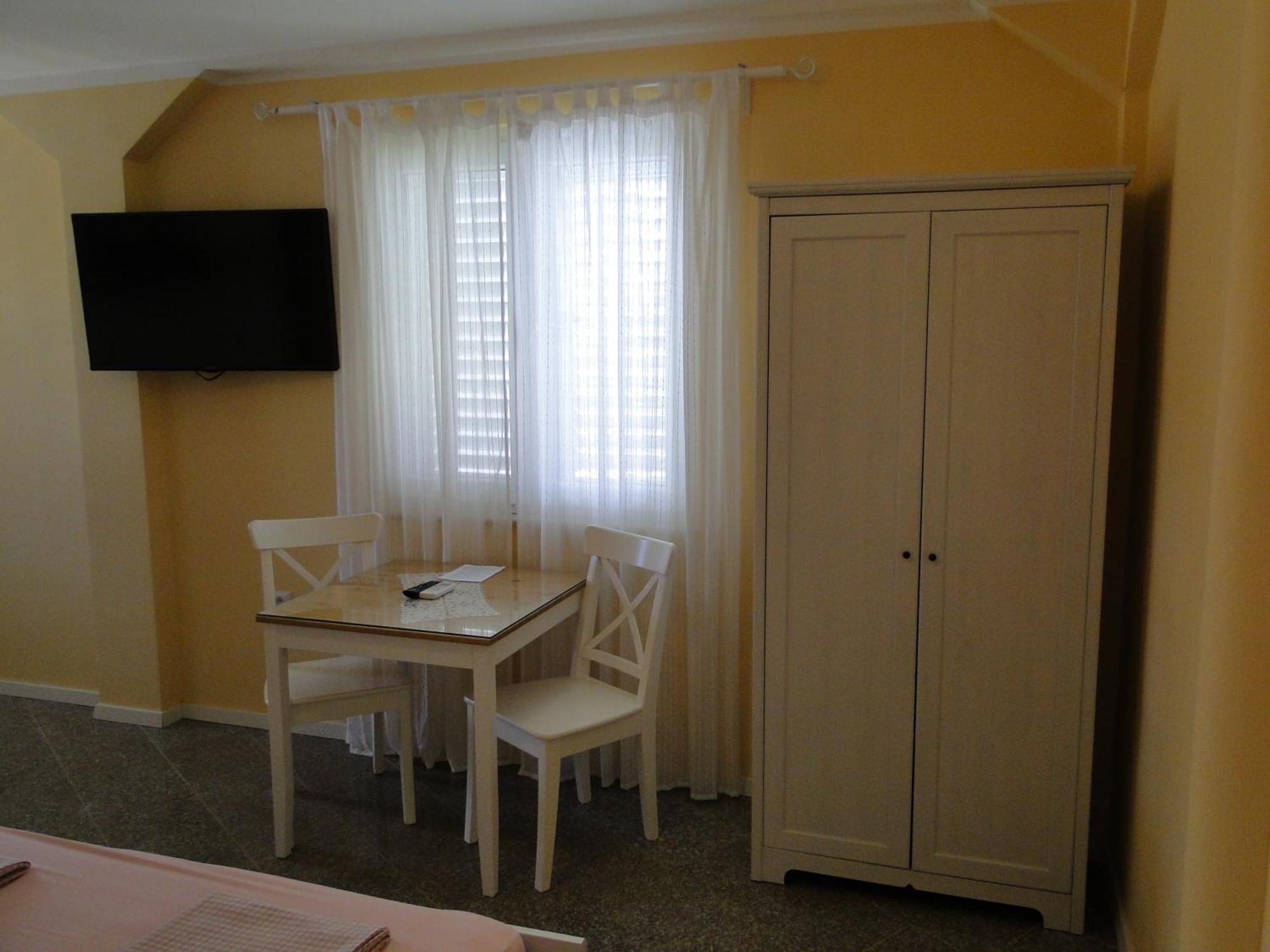 Apartments Villa Ela Умаг Стая снимка