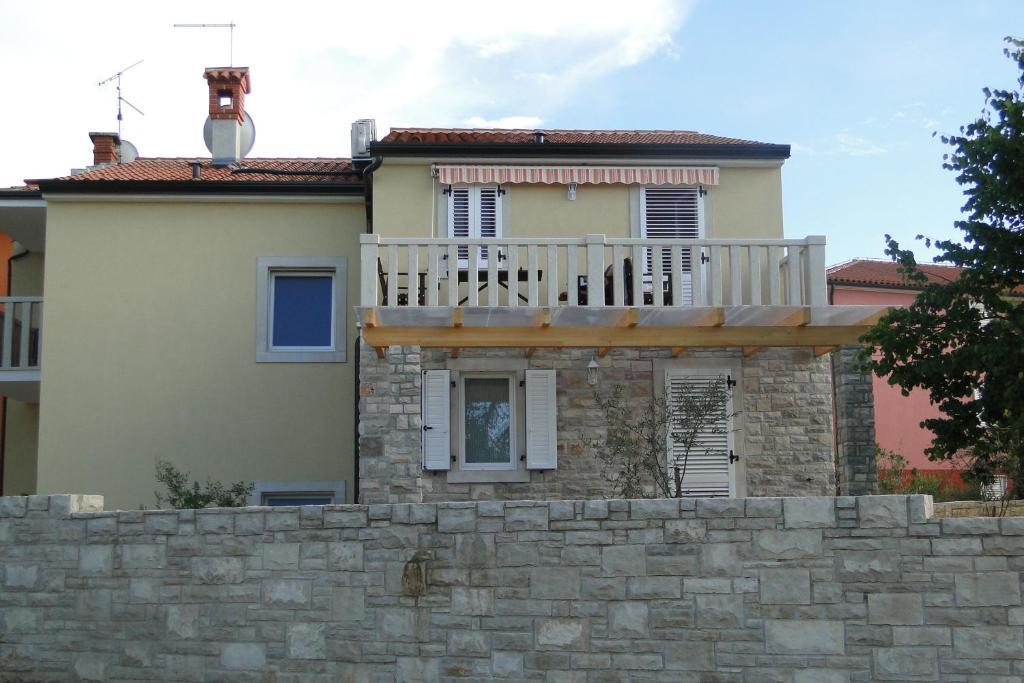 Apartments Villa Ela Умаг Екстериор снимка