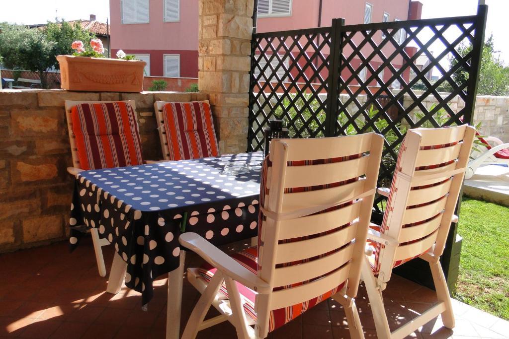 Apartments Villa Ela Умаг Стая снимка