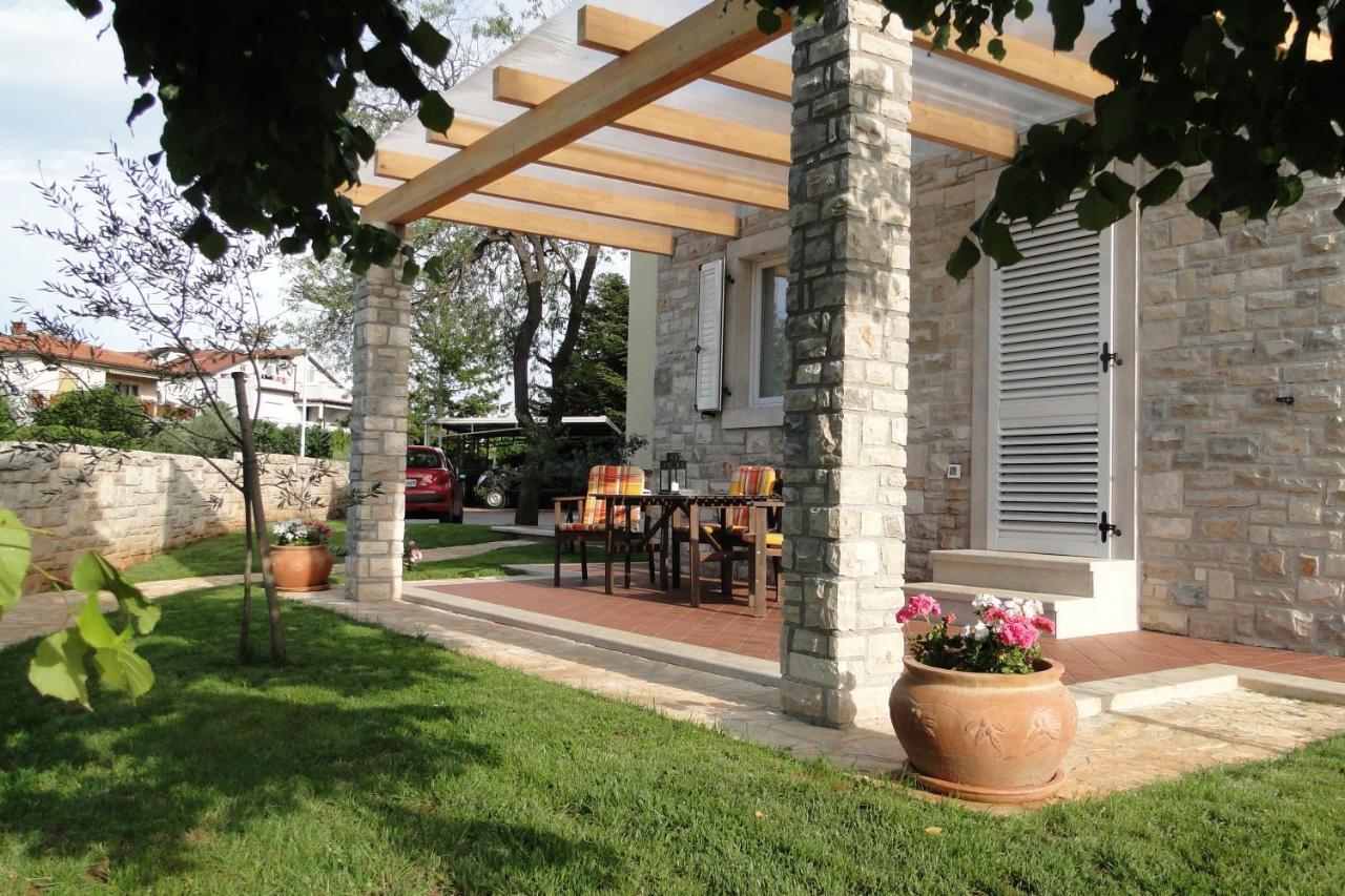 Apartments Villa Ela Умаг Екстериор снимка